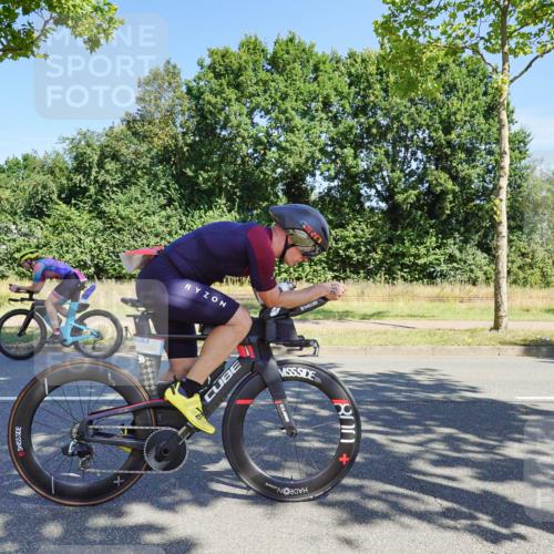 09.08.2026 - GEWOBA Citytriathlon Bremen Michael Burmester http://msf.ph/oto/9959117 09.08.2026 12:14:27 Radfahren 561, 574, 594, 647, 680 meine-sportfotos.de