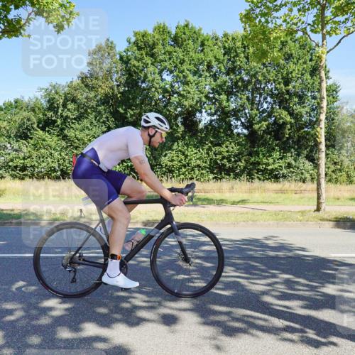 09.08.2026 - GEWOBA Citytriathlon Bremen Michael Burmester http://msf.ph/oto/9959123 09.08.2026 12:14:36 Radfahren 561, 574, 582, 647, 680, 733 meine-sportfotos.de