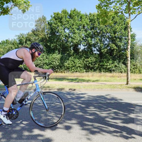 09.08.2026 - GEWOBA Citytriathlon Bremen Michael Burmester http://msf.ph/oto/9959126 09.08.2026 12:14:39 Radfahren 561, 574, 582, 680, 721, 733, 746 meine-sportfotos.de
