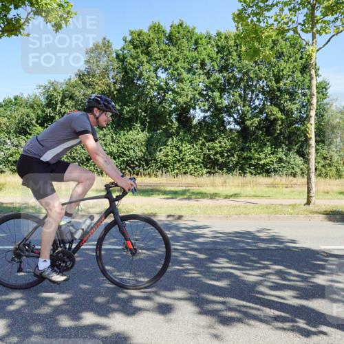 09.08.2026 - GEWOBA Citytriathlon Bremen Michael Burmester http://msf.ph/oto/9959127 09.08.2026 12:14:42 Radfahren 561, 574, 582, 679, 680, 721, 733, 746, 750 meine-sportfotos.de