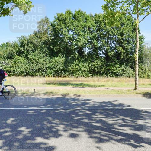 09.08.2026 - GEWOBA Citytriathlon Bremen Michael Burmester http://msf.ph/oto/9959136 09.08.2026 12:14:56 Radfahren 590, 679, 717, 721, 746, 750, 924, 1004, 1015 meine-sportfotos.de