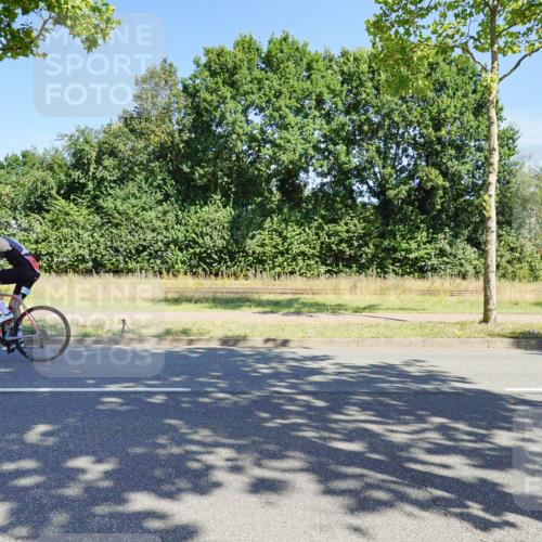 09.08.2026 - GEWOBA Citytriathlon Bremen Michael Burmester http://msf.ph/oto/9959138 09.08.2026 12:15:00 Radfahren 590, 679, 717, 750, 924, 1004, 1015 meine-sportfotos.de