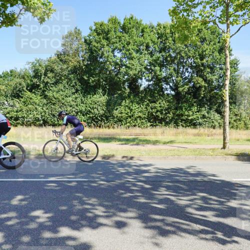 09.08.2026 - GEWOBA Citytriathlon Bremen Michael Burmester http://msf.ph/oto/9959142 09.08.2026 12:15:07 Radfahren 646, 924, 1015, 1128 meine-sportfotos.de