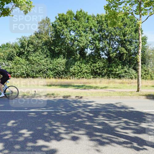 09.08.2026 - GEWOBA Citytriathlon Bremen Michael Burmester http://msf.ph/oto/9959151 09.08.2026 12:15:16 Radfahren 613, 615, 646, 793, 924, 1008, 1016, 1128 meine-sportfotos.de