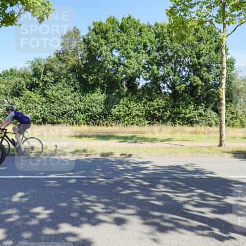 09.08.2026 - GEWOBA Citytriathlon Bremen Michael Burmester http://msf.ph/oto/9959156 09.08.2026 12:15:26 Radfahren 613, 615, 655, 735, 793, 1008, 1016, 1128 meine-sportfotos.de