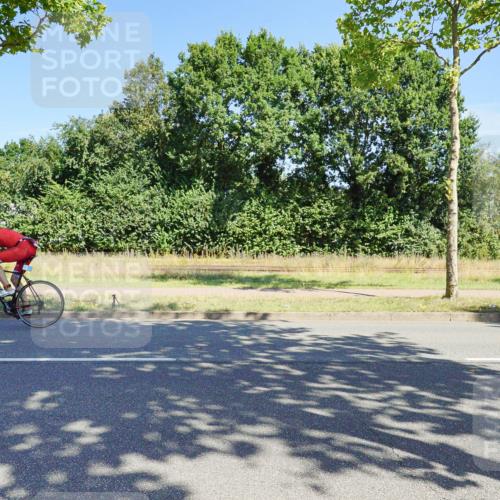 09.08.2026 - GEWOBA Citytriathlon Bremen Michael Burmester http://msf.ph/oto/9959164 09.08.2026 12:15:37 Radfahren 655, 735, 765, 1137 meine-sportfotos.de