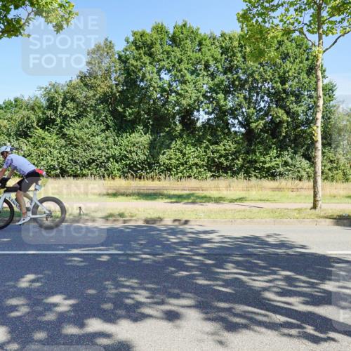 09.08.2026 - GEWOBA Citytriathlon Bremen Michael Burmester http://msf.ph/oto/9959177 09.08.2026 12:15:50 Radfahren 730, 765, 875, 880, 883, 1133, 1137 meine-sportfotos.de