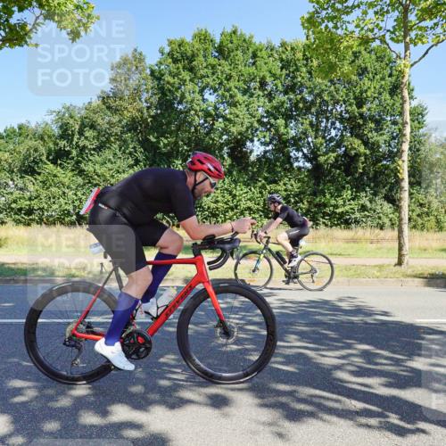 09.08.2026 - GEWOBA Citytriathlon Bremen Michael Burmester http://msf.ph/oto/9959180 09.08.2026 12:15:54 Radfahren 730, 765, 874, 875, 879, 880, 883, 983, 1133 meine-sportfotos.de