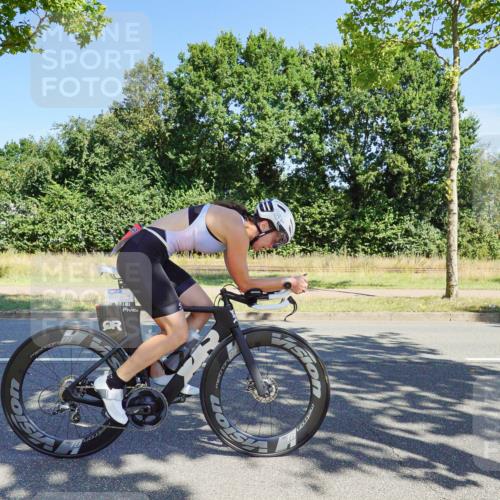 09.08.2026 - GEWOBA Citytriathlon Bremen Michael Burmester http://msf.ph/oto/9959183 09.08.2026 12:15:58 Radfahren 611, 730, 874, 875, 879, 880, 883, 983, 1133 meine-sportfotos.de