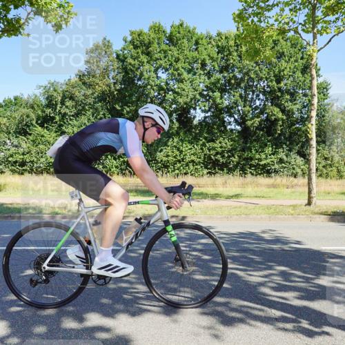 09.08.2026 - GEWOBA Citytriathlon Bremen Michael Burmester http://msf.ph/oto/9959184 09.08.2026 12:15:59 Radfahren 611, 730, 874, 875, 879, 880, 883, 983, 1133 meine-sportfotos.de