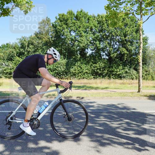 09.08.2026 - GEWOBA Citytriathlon Bremen Michael Burmester http://msf.ph/oto/9959187 09.08.2026 12:16:04 Radfahren 611, 730, 855, 874, 875, 879, 883, 955, 983, 1117 meine-sportfotos.de