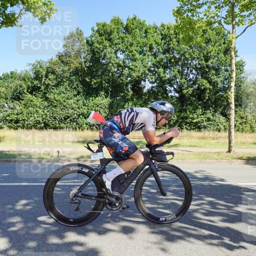 09.08.2026 - GEWOBA Citytriathlon Bremen Michael Burmester http://msf.ph/oto/9959194 09.08.2026 12:16:18 Radfahren 564, 580, 716, 726, 775, 855, 914, 955, 1013, 1117 meine-sportfotos.de