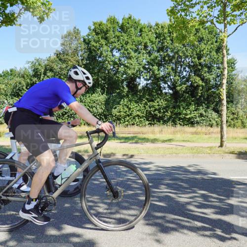 09.08.2026 - GEWOBA Citytriathlon Bremen Michael Burmester http://msf.ph/oto/9959195 09.08.2026 12:16:20 Radfahren 564, 580, 716, 726, 775, 855, 914, 955, 1013, 1117 meine-sportfotos.de