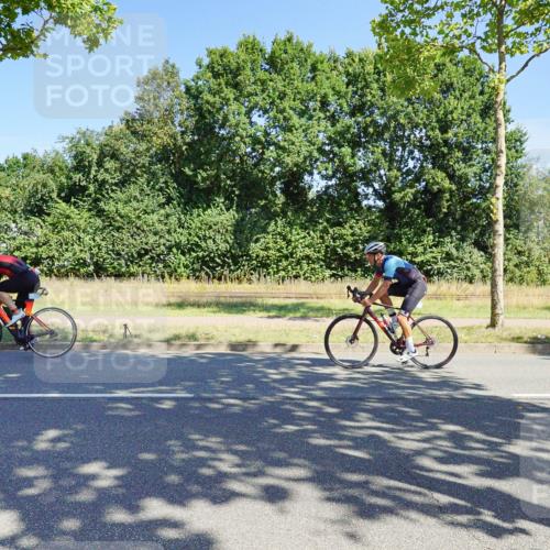 09.08.2026 - GEWOBA Citytriathlon Bremen Michael Burmester http://msf.ph/oto/9959203 09.08.2026 12:16:31 Radfahren 545, 564, 580, 638, 648, 775, 777, 804, 846, 918, 1013, 1138 meine-sportfotos.de