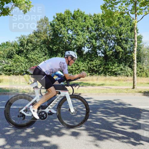 09.08.2026 - GEWOBA Citytriathlon Bremen Michael Burmester http://msf.ph/oto/9959211 09.08.2026 12:16:41 Radfahren 545, 638, 648, 777, 804, 846, 918, 1138 meine-sportfotos.de