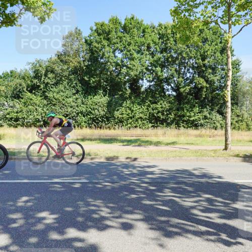 09.08.2026 - GEWOBA Citytriathlon Bremen Michael Burmester http://msf.ph/oto/9959217 09.08.2026 12:16:52 Radfahren 555, 673, 895, 1130 meine-sportfotos.de