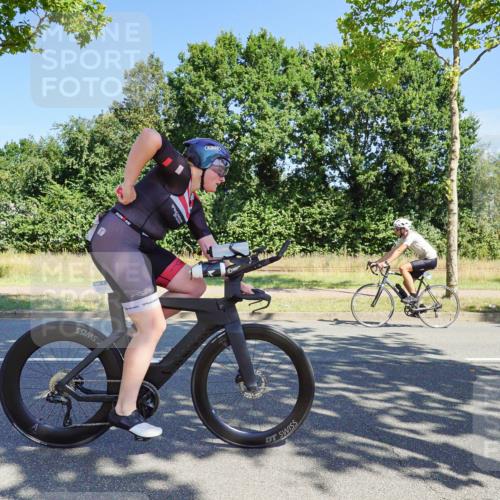 09.08.2026 - GEWOBA Citytriathlon Bremen Michael Burmester http://msf.ph/oto/9959220 09.08.2026 12:16:57 Radfahren 555, 627, 673, 895, 932, 1130 meine-sportfotos.de