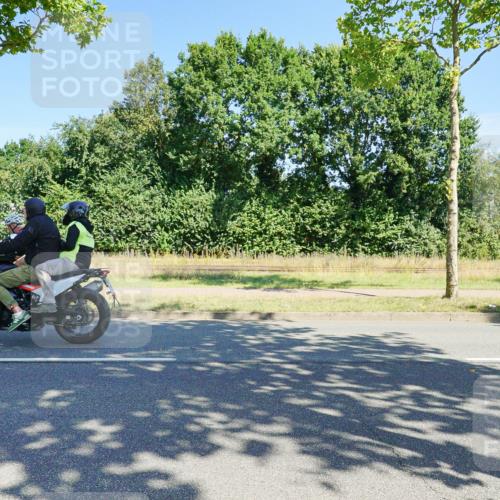 09.08.2026 - GEWOBA Citytriathlon Bremen Michael Burmester http://msf.ph/oto/9959243 09.08.2026 12:17:33 Radfahren 565, 579, 598, 609, 650, 653, 758, 784, 807 meine-sportfotos.de