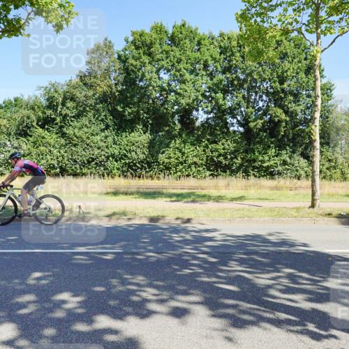 09.08.2026 - GEWOBA Citytriathlon Bremen Michael Burmester http://msf.ph/oto/9959245 09.08.2026 12:17:36 Radfahren 579, 598, 609, 650, 653, 758, 784, 807, 1109 meine-sportfotos.de