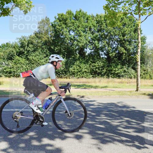 09.08.2026 - GEWOBA Citytriathlon Bremen Michael Burmester http://msf.ph/oto/9959250 09.08.2026 12:17:48 Radfahren 579, 609, 672, 901, 981, 1109, 1126, 1147 meine-sportfotos.de