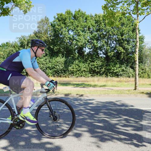 09.08.2026 - GEWOBA Citytriathlon Bremen Michael Burmester http://msf.ph/oto/9959251 09.08.2026 12:17:50 Radfahren 609, 672, 769, 808, 901, 981, 1109, 1126, 1147 meine-sportfotos.de