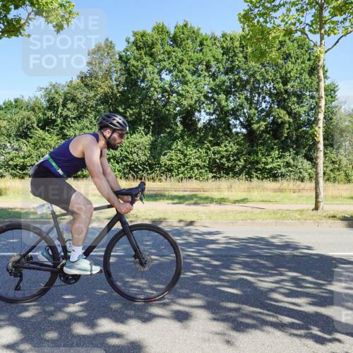 09.08.2026 - GEWOBA Citytriathlon Bremen Michael Burmester http://msf.ph/oto/9959252 09.08.2026 12:17:51 Radfahren 672, 739, 769, 808, 901, 981, 1109, 1126, 1147 meine-sportfotos.de