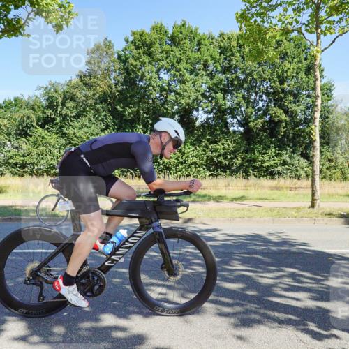 09.08.2026 - GEWOBA Citytriathlon Bremen Michael Burmester http://msf.ph/oto/9959264 09.08.2026 12:18:14 Radfahren 781, 826, 869, 872, 1003, 1146 meine-sportfotos.de