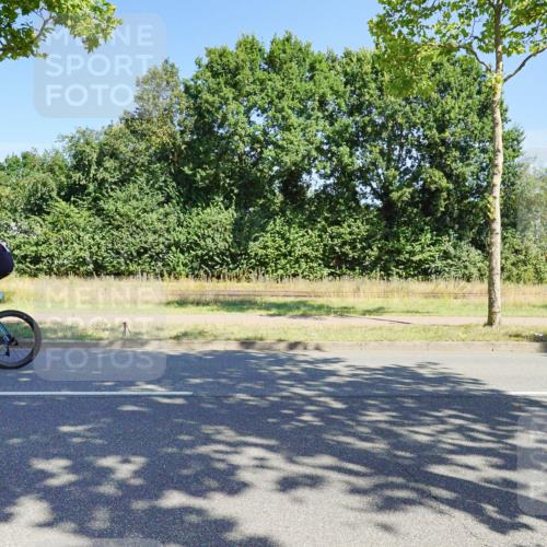 09.08.2026 - GEWOBA Citytriathlon Bremen Michael Burmester http://msf.ph/oto/9959281 09.08.2026 12:18:39 Radfahren 756, 814, 864, 1119 meine-sportfotos.de
