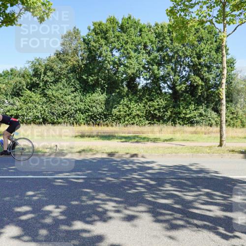 09.08.2026 - GEWOBA Citytriathlon Bremen Michael Burmester http://msf.ph/oto/9959287 09.08.2026 12:19:01 Radfahren 744, 886, 1009, 1120 meine-sportfotos.de