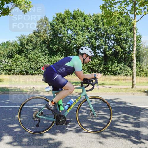 09.08.2026 - GEWOBA Citytriathlon Bremen Michael Burmester http://msf.ph/oto/9959288 09.08.2026 12:19:01 Radfahren 744, 886, 1009, 1120 meine-sportfotos.de
