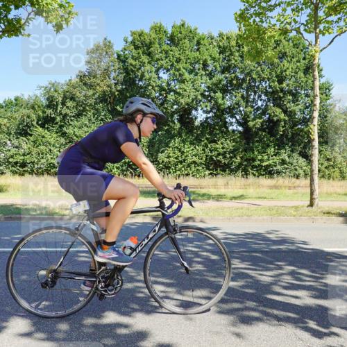 09.08.2026 - GEWOBA Citytriathlon Bremen Michael Burmester http://msf.ph/oto/9959289 09.08.2026 12:19:03 Radfahren 624, 744, 886, 1009, 1120 meine-sportfotos.de