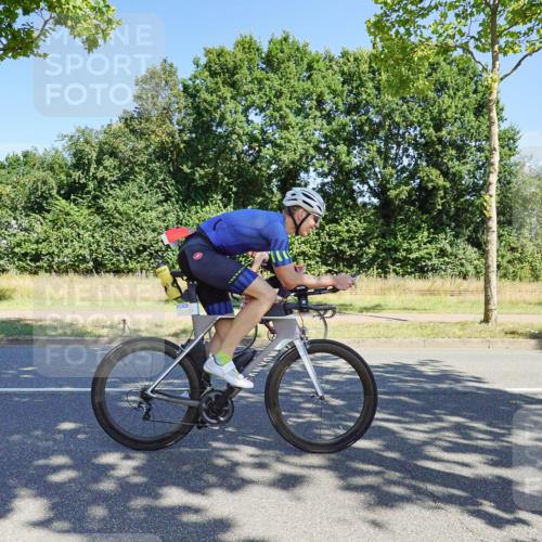 09.08.2026 - GEWOBA Citytriathlon Bremen Michael Burmester http://msf.ph/oto/9959292 09.08.2026 12:19:08 Radfahren 557, 569, 624, 744, 749, 886, 1009, 1120 meine-sportfotos.de