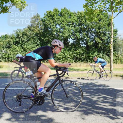 09.08.2026 - GEWOBA Citytriathlon Bremen Michael Burmester http://msf.ph/oto/9959300 09.08.2026 12:19:22 Radfahren 557, 569, 603, 624, 727, 749, 820, 839, 861, 938, 1145, 1160 meine-sportfotos.de