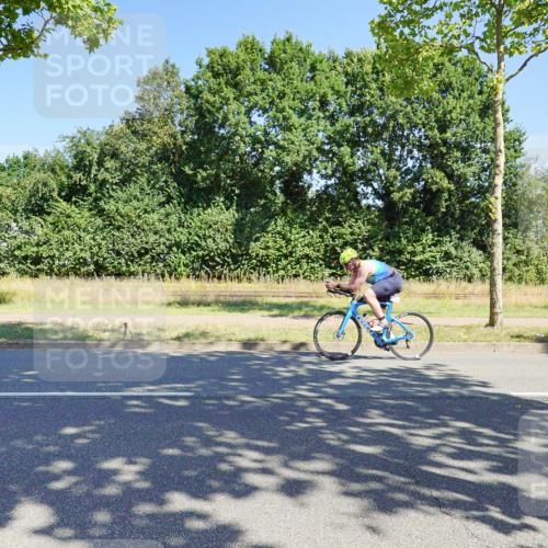 09.08.2026 - GEWOBA Citytriathlon Bremen Michael Burmester http://msf.ph/oto/9959301 09.08.2026 12:19:23 Radfahren 557, 569, 603, 727, 749, 820, 839, 861, 938, 1142, 1145, 1160 meine-sportfotos.de