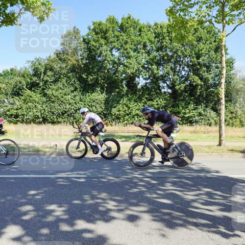 09.08.2026 - GEWOBA Citytriathlon Bremen Michael Burmester http://msf.ph/oto/9959322 09.08.2026 12:20:01 Radfahren 595, 625, 757, 788, 798, 817, 838, 923, 935, 1017, 1129 meine-sportfotos.de