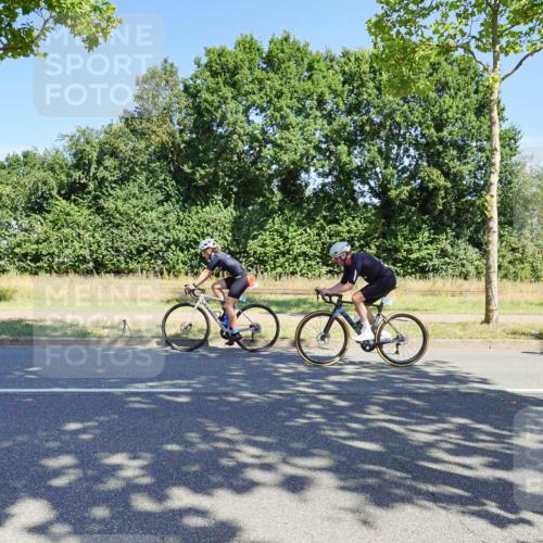 09.08.2026 - GEWOBA Citytriathlon Bremen Michael Burmester http://msf.ph/oto/9959335 09.08.2026 12:20:13 Radfahren 595, 625, 693, 757, 762, 763, 788, 790, 798, 823, 838, 935, 1017, 1113, 1129, 1155 meine-sportfotos.de