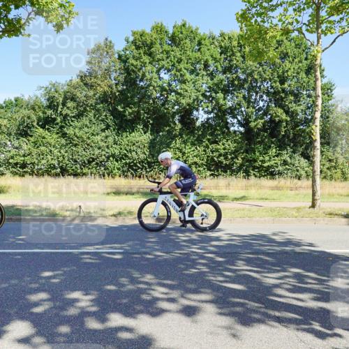 09.08.2026 - GEWOBA Citytriathlon Bremen Michael Burmester http://msf.ph/oto/9959336 09.08.2026 12:20:14 Radfahren 595, 625, 693, 757, 762, 763, 788, 790, 798, 823, 838, 935, 1017, 1113, 1155 meine-sportfotos.de