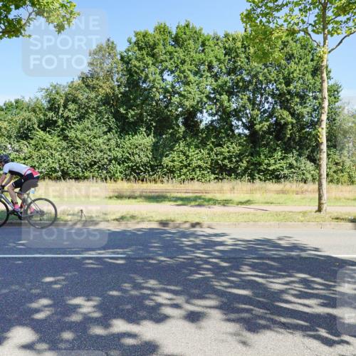 09.08.2026 - GEWOBA Citytriathlon Bremen Michael Burmester http://msf.ph/oto/9959339 09.08.2026 12:20:18 Radfahren 595, 693, 757, 762, 763, 788, 790, 792, 816, 823, 844, 897, 935, 1017, 1020, 1113, 1155 meine-sportfotos.de