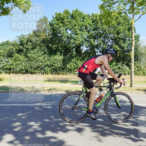 09.08.2026 - GEWOBA Citytriathlon Bremen Michael Burmester http://msf.ph/oto/9959343 09.08.2026 12:20:23 Radfahren 693, 745, 762, 763, 790, 792, 816, 823, 844, 897, 1020, 1113, 1155 meine-sportfotos.de