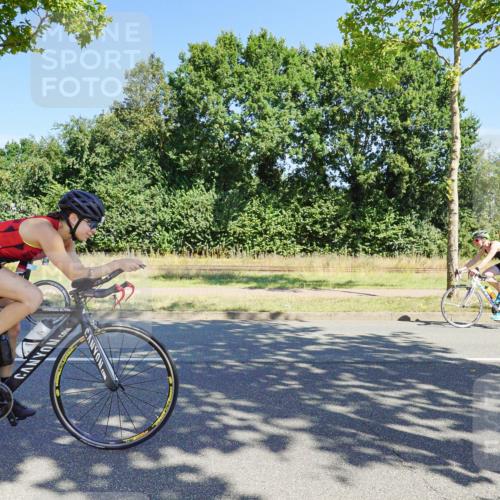 09.08.2026 - GEWOBA Citytriathlon Bremen Michael Burmester http://msf.ph/oto/9959360 09.08.2026 12:20:55 Radfahren 560, 562, 639, 668, 678, 773, 889, 911, 912, 960, 968, 979, 1110 meine-sportfotos.de
