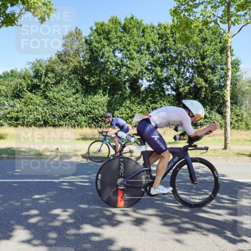 09.08.2026 - GEWOBA Citytriathlon Bremen Michael Burmester http://msf.ph/oto/9959371 09.08.2026 12:21:04 Radfahren 560, 562, 628, 637, 639, 644, 668, 678, 889, 911, 912, 968, 979, 1110 meine-sportfotos.de