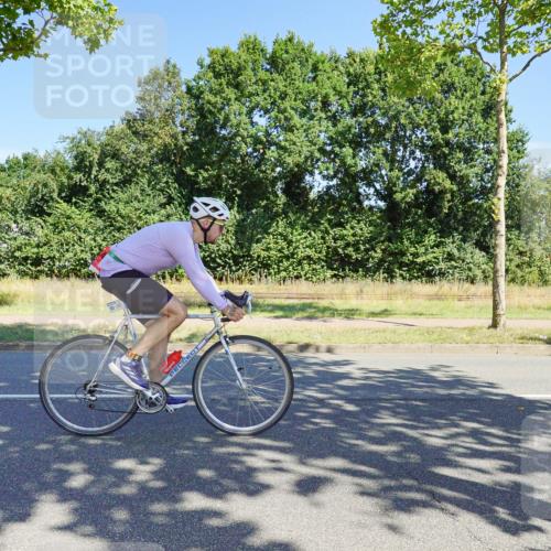 09.08.2026 - GEWOBA Citytriathlon Bremen Michael Burmester http://msf.ph/oto/9959374 09.08.2026 12:21:11 Radfahren 560, 562, 628, 637, 639, 644, 668, 912, 968, 979, 1110, 1115, 1132 meine-sportfotos.de