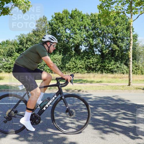 09.08.2026 - GEWOBA Citytriathlon Bremen Michael Burmester http://msf.ph/oto/9959378 09.08.2026 12:21:16 Radfahren 596, 628, 637, 644, 731, 1115, 1132 meine-sportfotos.de