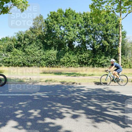 09.08.2026 - GEWOBA Citytriathlon Bremen Michael Burmester http://msf.ph/oto/9959411 09.08.2026 12:22:05 Radfahren 541, 559, 571, 604, 623, 687, 695, 896, 953, 954, 1102, 1114, 1139, 1154 meine-sportfotos.de