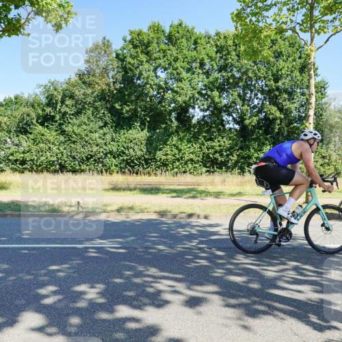 09.08.2026 - GEWOBA Citytriathlon Bremen Michael Burmester http://msf.ph/oto/9959412 09.08.2026 12:22:06 Radfahren 541, 559, 571, 604, 623, 687, 695, 896, 953, 954, 1102, 1114, 1139, 1154 meine-sportfotos.de