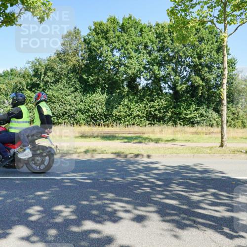 09.08.2026 - GEWOBA Citytriathlon Bremen Michael Burmester http://msf.ph/oto/9959427 09.08.2026 12:22:24 Radfahren 694, 696, 803, 954, 1154 meine-sportfotos.de
