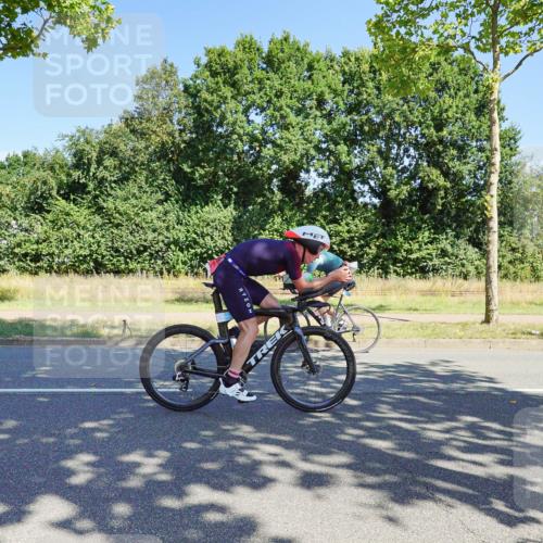09.08.2026 - GEWOBA Citytriathlon Bremen Michael Burmester http://msf.ph/oto/9959440 09.08.2026 12:22:43 Radfahren 664, 681, 787, 800, 805, 945, 956, 1108 meine-sportfotos.de