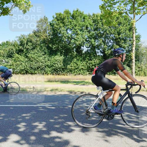 09.08.2026 - GEWOBA Citytriathlon Bremen Michael Burmester http://msf.ph/oto/9959441 09.08.2026 12:22:44 Radfahren 664, 681, 787, 800, 805, 945, 956, 1108 meine-sportfotos.de
