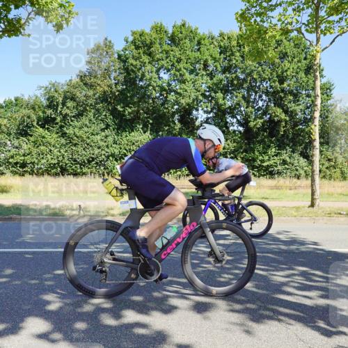 09.08.2026 - GEWOBA Citytriathlon Bremen Michael Burmester http://msf.ph/oto/9959466 09.08.2026 12:23:14 Radfahren 572, 577, 612, 782, 809, 840, 871, 888, 898, 919, 972, 976, 996, 1123, 1136 meine-sportfotos.de