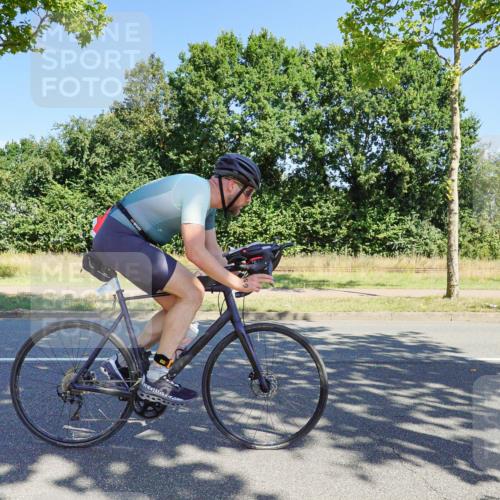 09.08.2026 - GEWOBA Citytriathlon Bremen Michael Burmester http://msf.ph/oto/9959479 09.08.2026 12:23:31 Radfahren 651, 701, 707, 888, 976, 996 meine-sportfotos.de